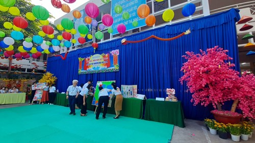 Ngày Hội trải nghiệm khoa học STEM